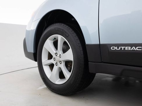 Used 2014 Subaru Outback 2.5i Premium AWD/4WD image 17