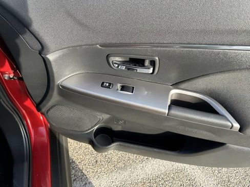 Used 2019 Mitsubishi Outlander Sport ES image 11