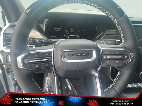 New 2026 GMC Acadia Denali w/ Super Cruise Package FWD image 17