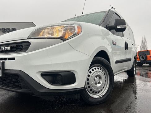 Used 2022 RAM ProMaster City Wagon image 2