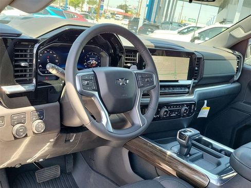 Certified 2024 Chevrolet Silverado 1500 LT Trail Boss w/ LPO, Dark Essentials Package AWD/4WD image 2
