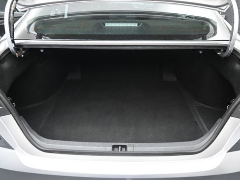 Used 2025 Toyota Camry LE FWD image 28