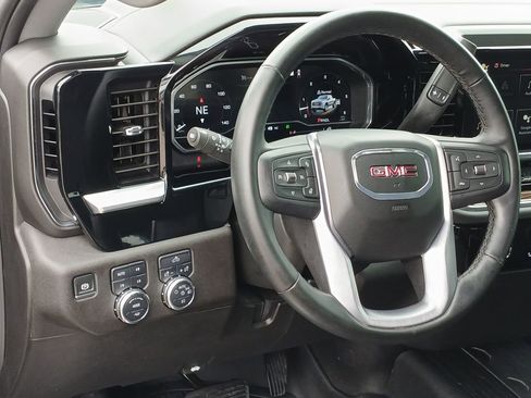 Used 2024 GMC Sierra 1500 Elevation AWD/4WD image 18
