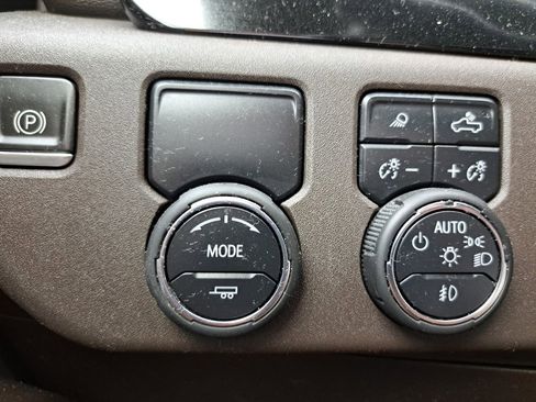 Used 2023 Chevrolet Silverado 1500 LTZ RWD image 14