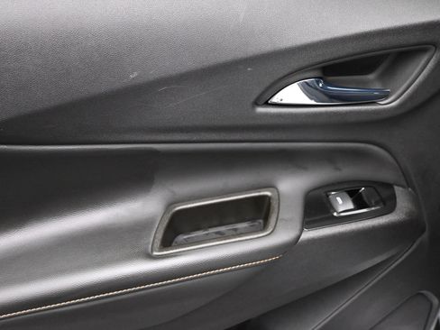 Used 2024 Chevrolet Equinox Premier AWD/4WD image 18