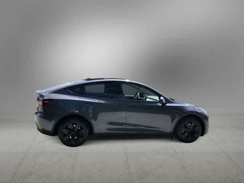Used 2021 Tesla Model Y Long Range AWD/4WD image 7