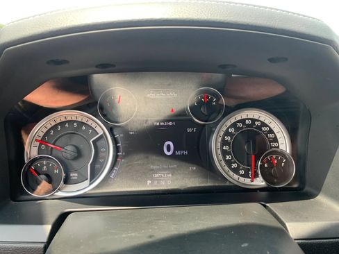 Used 2018 RAM 1500 Laramie w/ Convenience Group AWD/4WD image 20