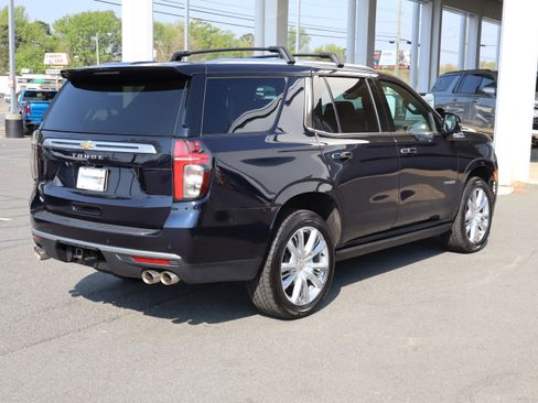Used 2024 Chevrolet Tahoe High Country w/ Premium Package image 10