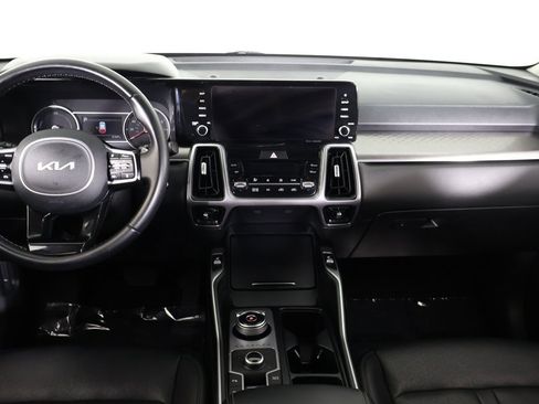Used 2023 Kia Sorento EX image 40