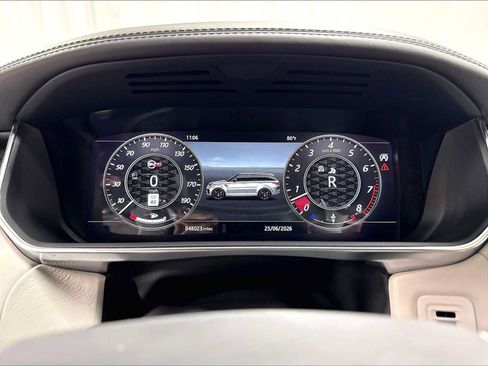 Used 2018 Land Rover Range Rover Sport SVR AWD/4WD image 23