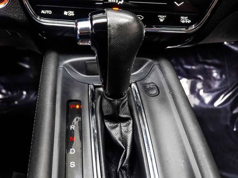 Used 2019 Honda HR-V Touring image 20