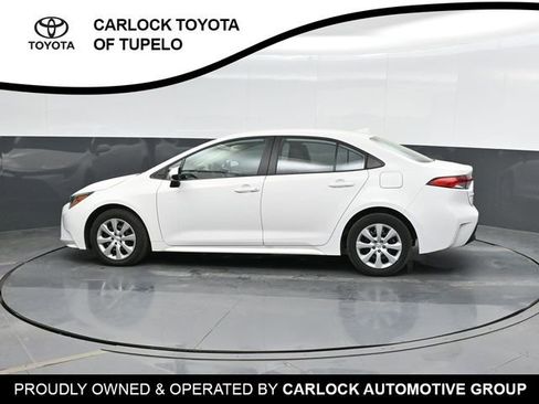 Used 2024 Toyota Corolla LE image 9