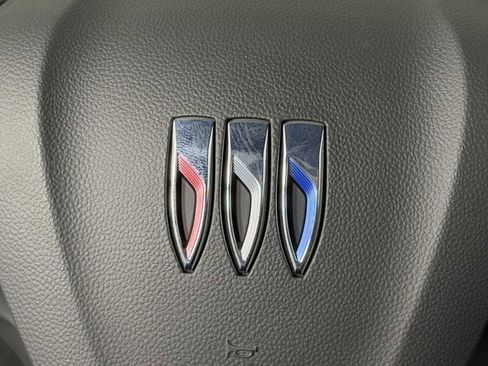 New 2026 Buick Envista Preferred w/ Convenience II Package FWD image 23