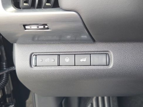 New 2026 Nissan Pathfinder SL FWD image 25
