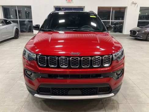 Used 2025 Jeep Compass Limited image 2