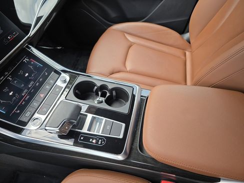 Used 2023 Audi Q7 2.0T Premium image 25