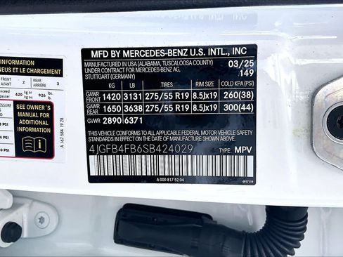 Used 2025 Mercedes-Benz GLE 350 4MATIC image 37