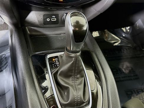 Certified 2021 Nissan Rogue Sport S image 10