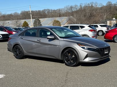 Used 2023 Hyundai Elantra SEL