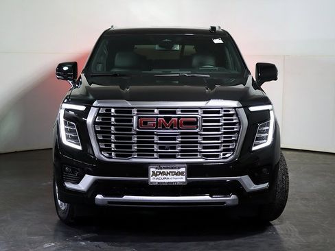 Used 2025 GMC Yukon Denali image 9