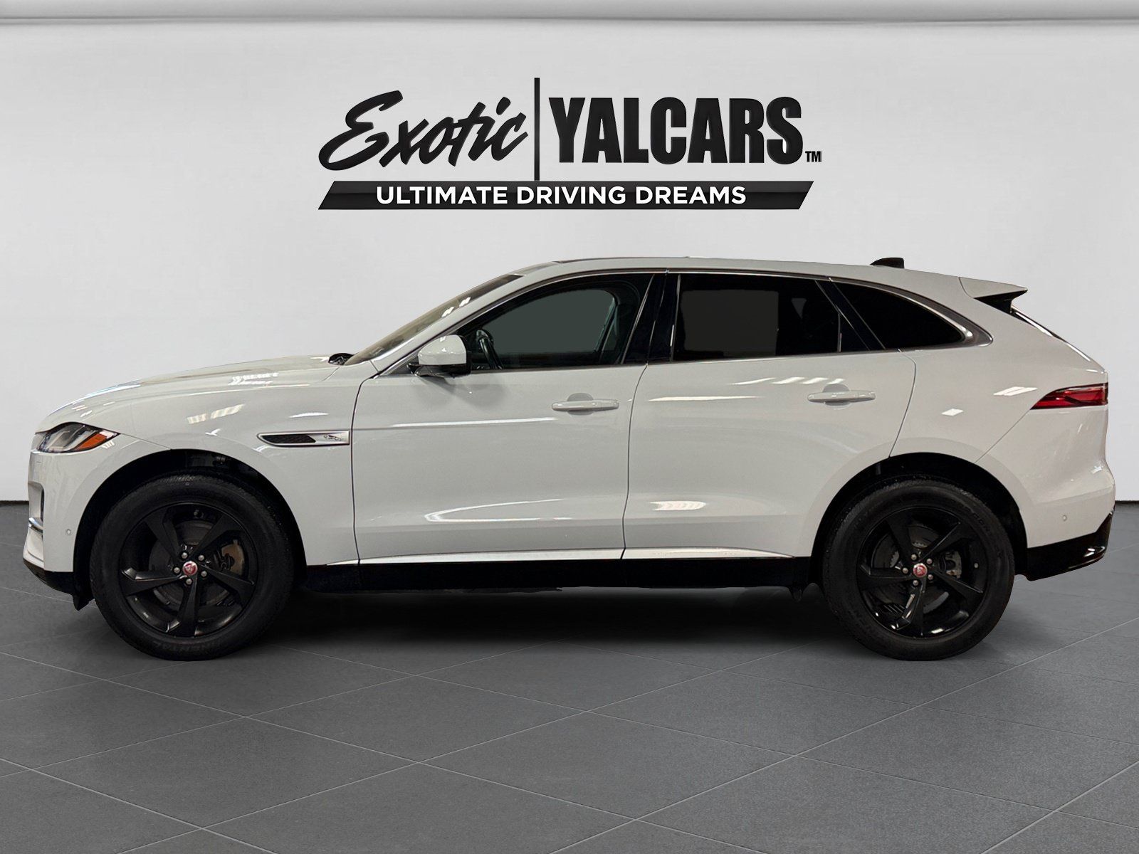 Used 2021 Jaguar F-PACE AWD/4WD image 2