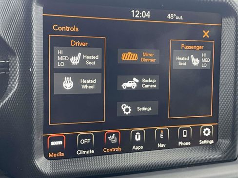 Used 2022 Jeep Wrangler Unlimited Sahara w/ Cold Weather Group image 3