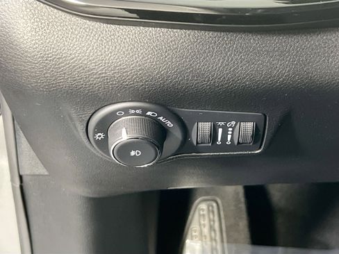 Used 2022 Jeep Compass Trailhawk w/ Trailhawk Convenience Group image 10