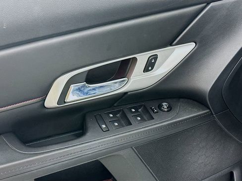 Used 2017 GMC Terrain SLT image 22