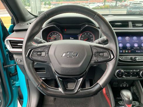 Certified 2021 Chevrolet TrailBlazer RS w/ Technology Package FWD image 11