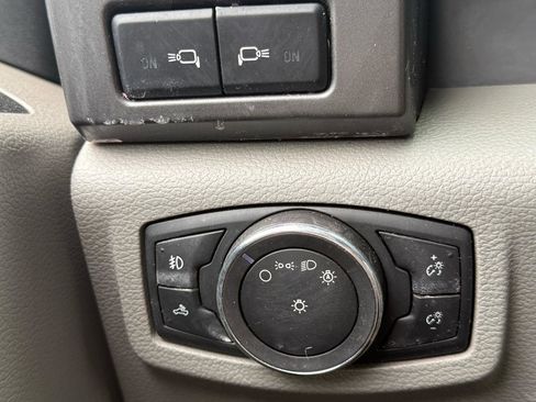 Used 2017 Ford F150 XLT w/ Equipment Group 301A Mid AWD/4WD image 15