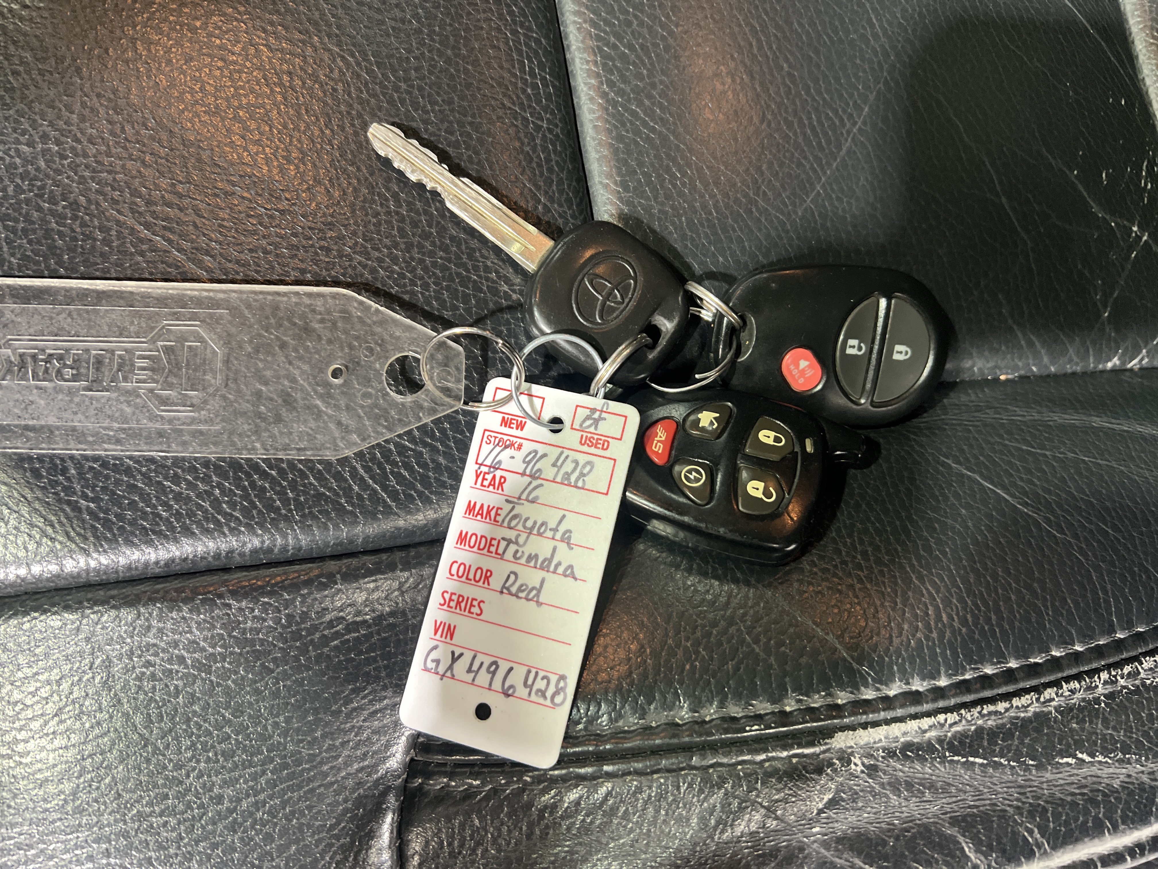 Used 2016 Toyota Tundra Limited AWD/4WD image 14