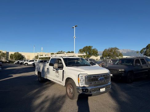 Used 2023 Ford F350 XL w/ XL Chrome Package image 2