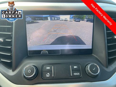 Used 2023 GMC Acadia SLE w/ Driver Convenience Package FWD image 18