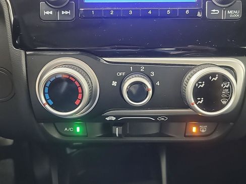 Used 2020 Honda Fit LX image 28