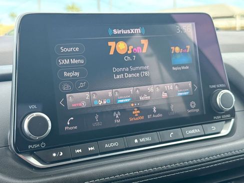 Used 2023 Nissan Rogue SV image 20