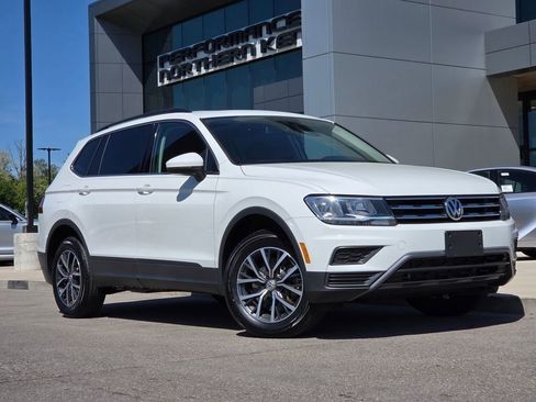 Used 2019 Volkswagen Tiguan SE AWD/4WD image 2