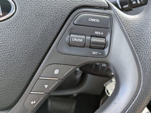 Certified 2018 Kia Forte LX w/ LX Popular Package image 18