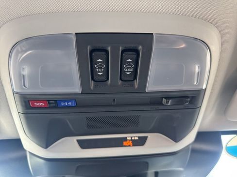 Used 2025 Subaru Crosstrek 2.5i Limited w/ Crosstrek Mirror Package image 24