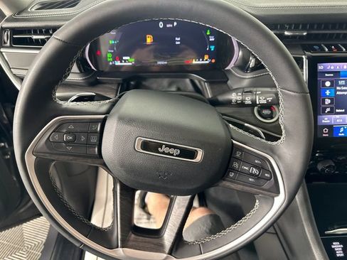 Certified 2023 Jeep Grand Cherokee 4WD 4xe w/ Luxury Tech Group II image 27