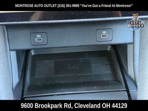 Used 2025 Land Rover Discovery Sport S image 24