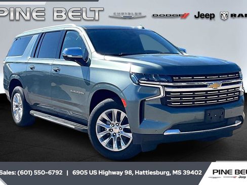 Used 2023 Chevrolet Suburban Premier AWD/4WD image 2