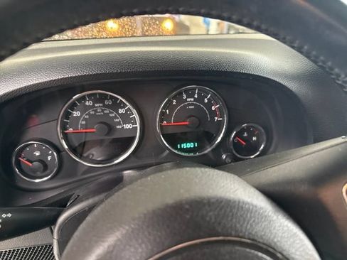 Used 2011 Jeep Wrangler Sport AWD/4WD image 8