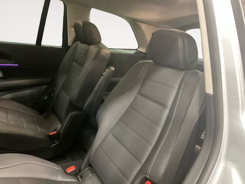 Used 2025 Mercedes-Benz GLS 450 4MATIC image 25