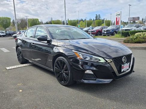 Used 2020 Nissan Altima 2.5 SR FWD image 4