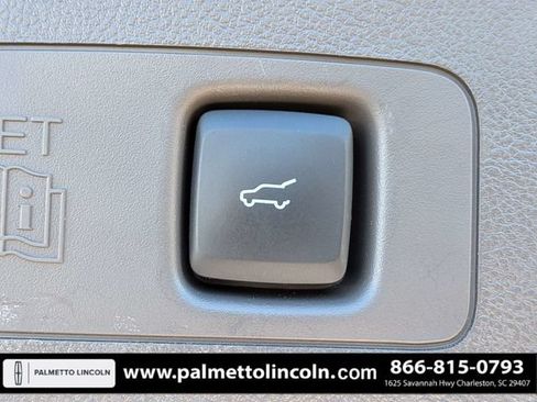 Used 2022 Lincoln Corsair FWD image 14