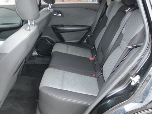 Used 2021 Nissan Rogue SV AWD/4WD image 16