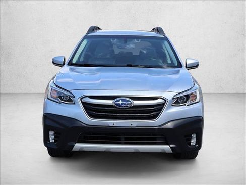 Used 2022 Subaru Outback Limited AWD/4WD image 2