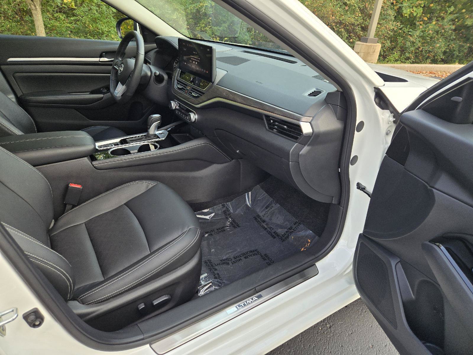 Certified 2025 Nissan Altima 2.5 SL FWD image 23