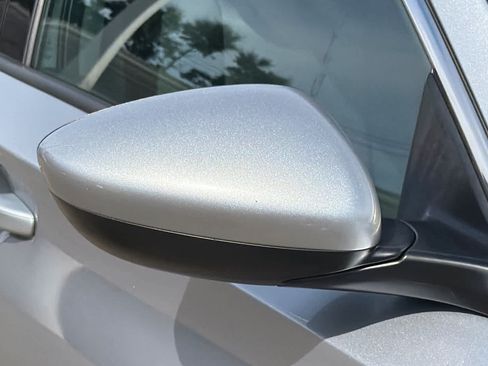 Used 2018 Honda Accord LX image 19