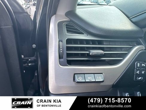 Used 2015 GMC Yukon Denali w/ Premium Package AWD/4WD image 14
